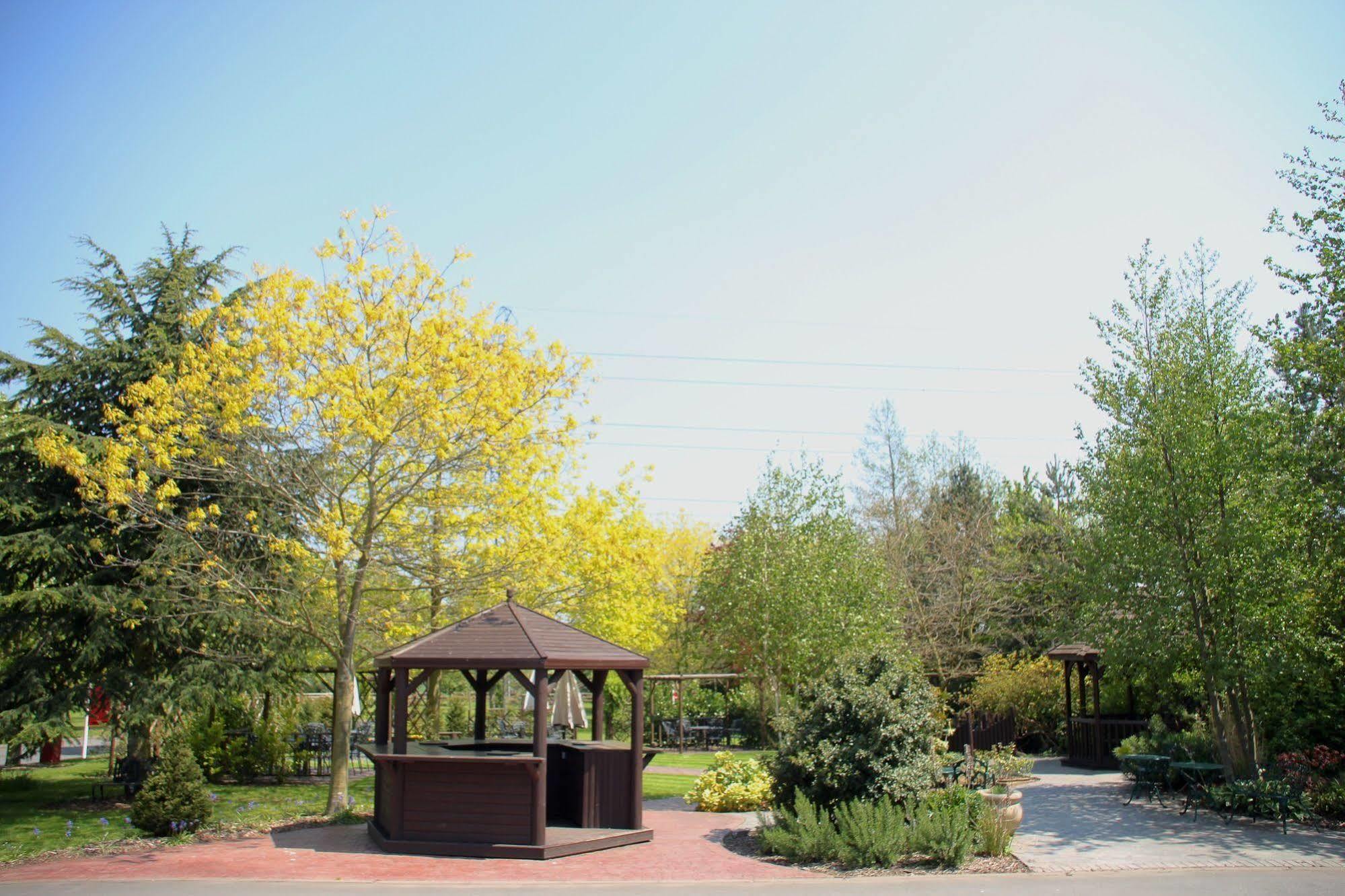 Fairlawns, Hotel And Spa Walsall Exterior foto